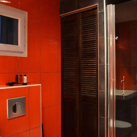 Gascogne, Confortable- Centre-ville- 5 Min De La - Wifi Apartament *